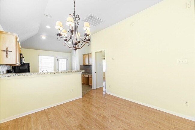 Building Photo - 10834 Windfern Lakes St