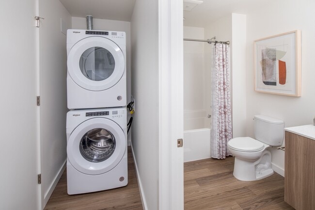 Building Photo - The Overland