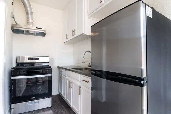 Foto del edificio - 440 E 27th St