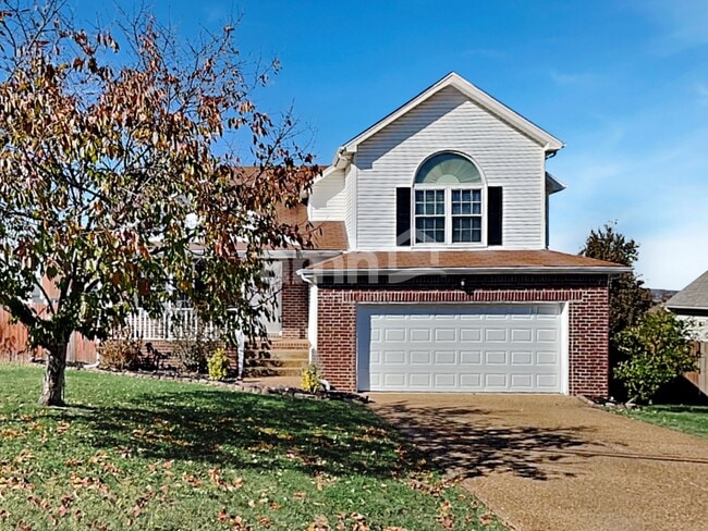 Building Photo - 2114 Debbie Ln