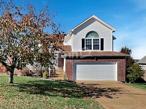 Building Photo - 2114 Debbie Ln