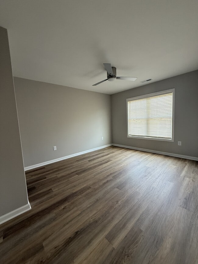 Foto del edificio - 101 Berkshire Cir