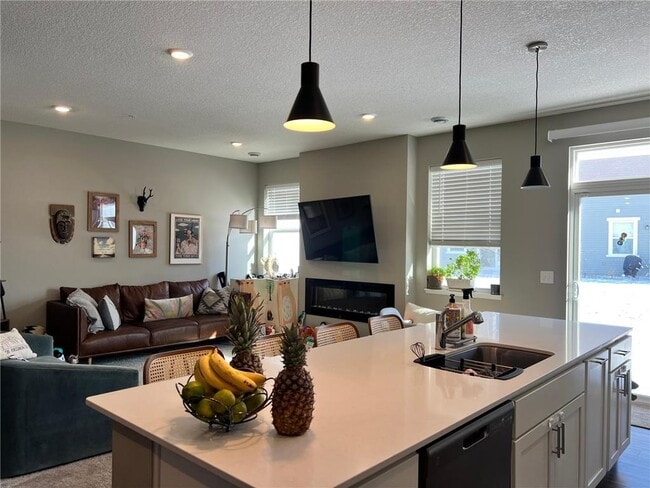 Building Photo - 5021 Useppa Trl