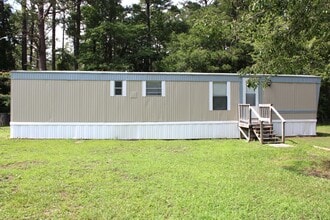 Building Photo - 938 Sunset Dr