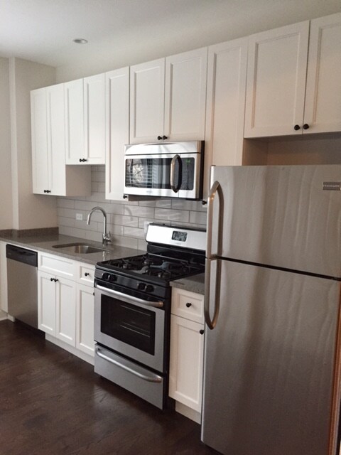 Foto principal - 1606 W Belle Plaine Ave