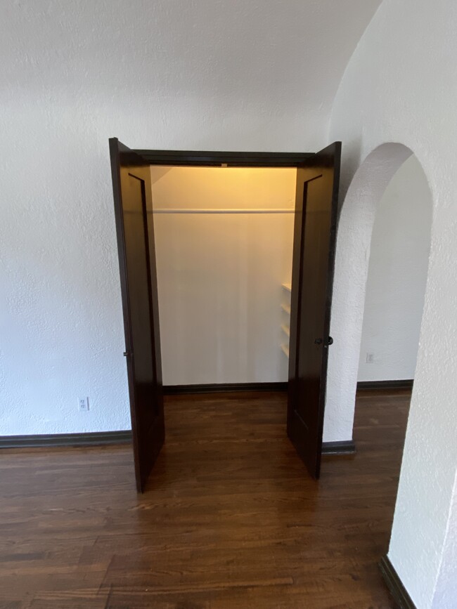 DINING ROOM WALK IN CLOSET - 2570 N Beachwood Dr