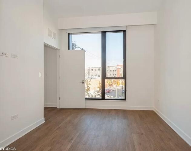 Foto del edificio - 3462 N Lincoln Ave
