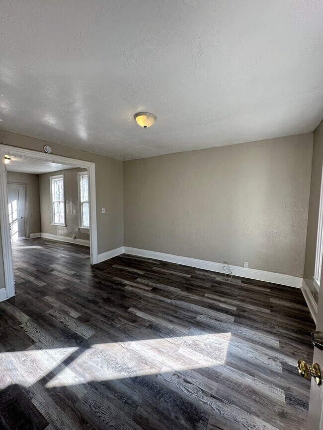 Foto del edificio - Spacious Single Family Home Ready for Rent in Great Neighborhood