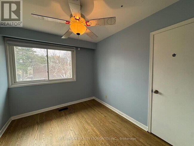 Photo du bâtiment - 16 Whitelock Crescent