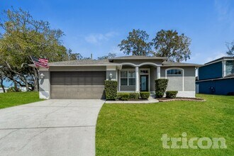 Building Photo - 601 Cypress Park Ave