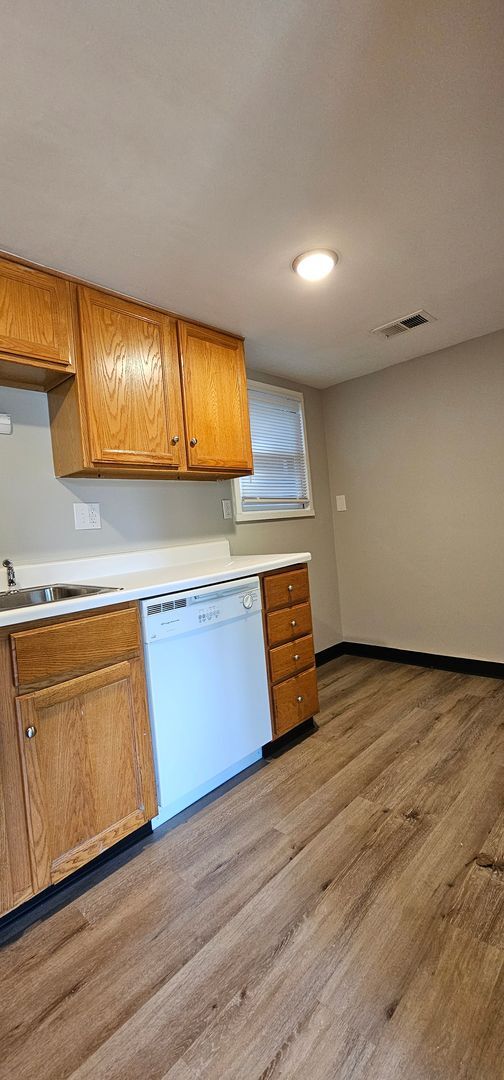 Foto del edificio - 3806 Briar Pl