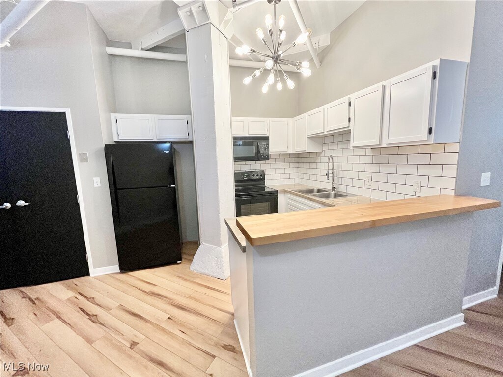 1133 W 9th St Cleveland, OH 44113 – photo 2