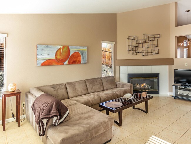 Foto del edificio - 3000 Fairlands Dr