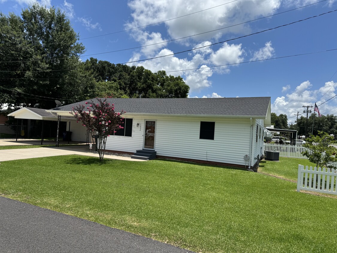 1002 E Oak St, Crowley, LA 70526 - House Rental in Crowley, LA ...