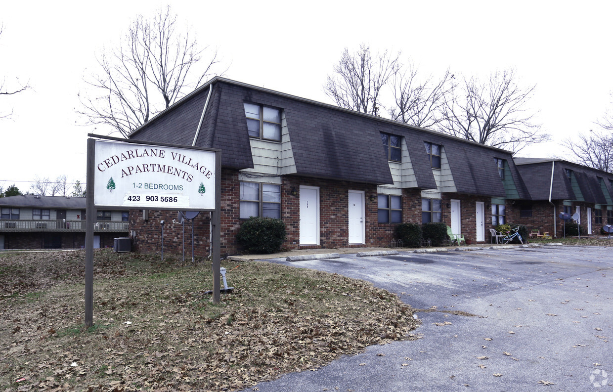 Primary Photo - Cedarlane Village Apartments