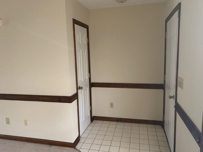 Building Photo - Beautiful home located right outside City Limits - COMING SOON