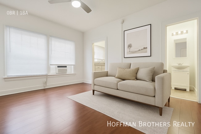 Building Photo - 1735 N Gramercy Pl