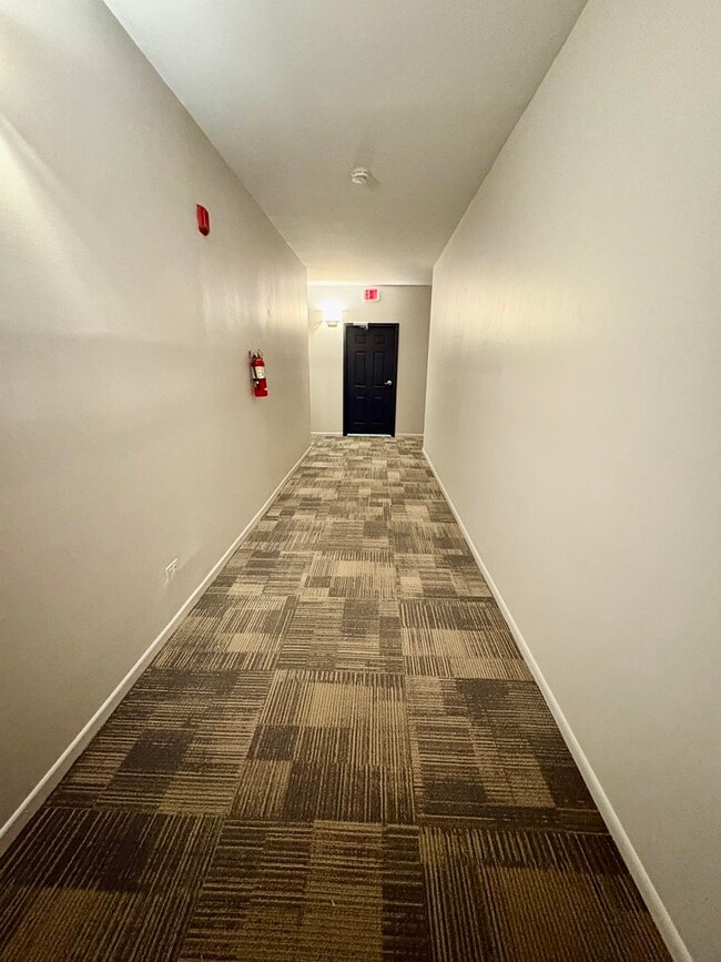 Foto del edificio - 1482 Stonebridge Cir