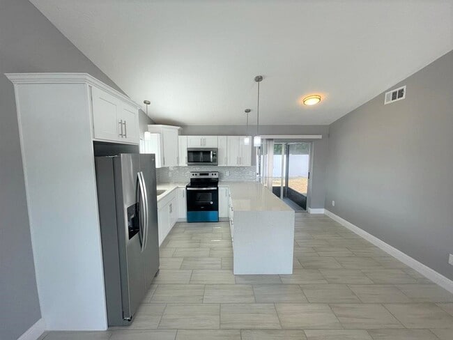 Photo - 130 E 17th St (St. Cloud, FL) Apartment