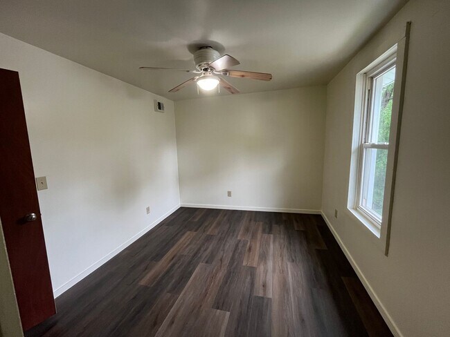 Foto del edificio - 1106 Rixon St