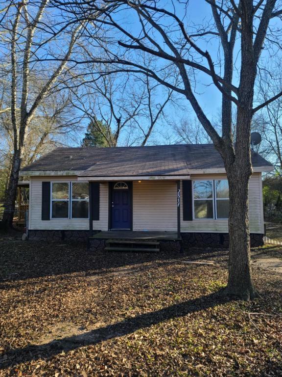2817 Bernice Street House Rental in Gladewater, TX