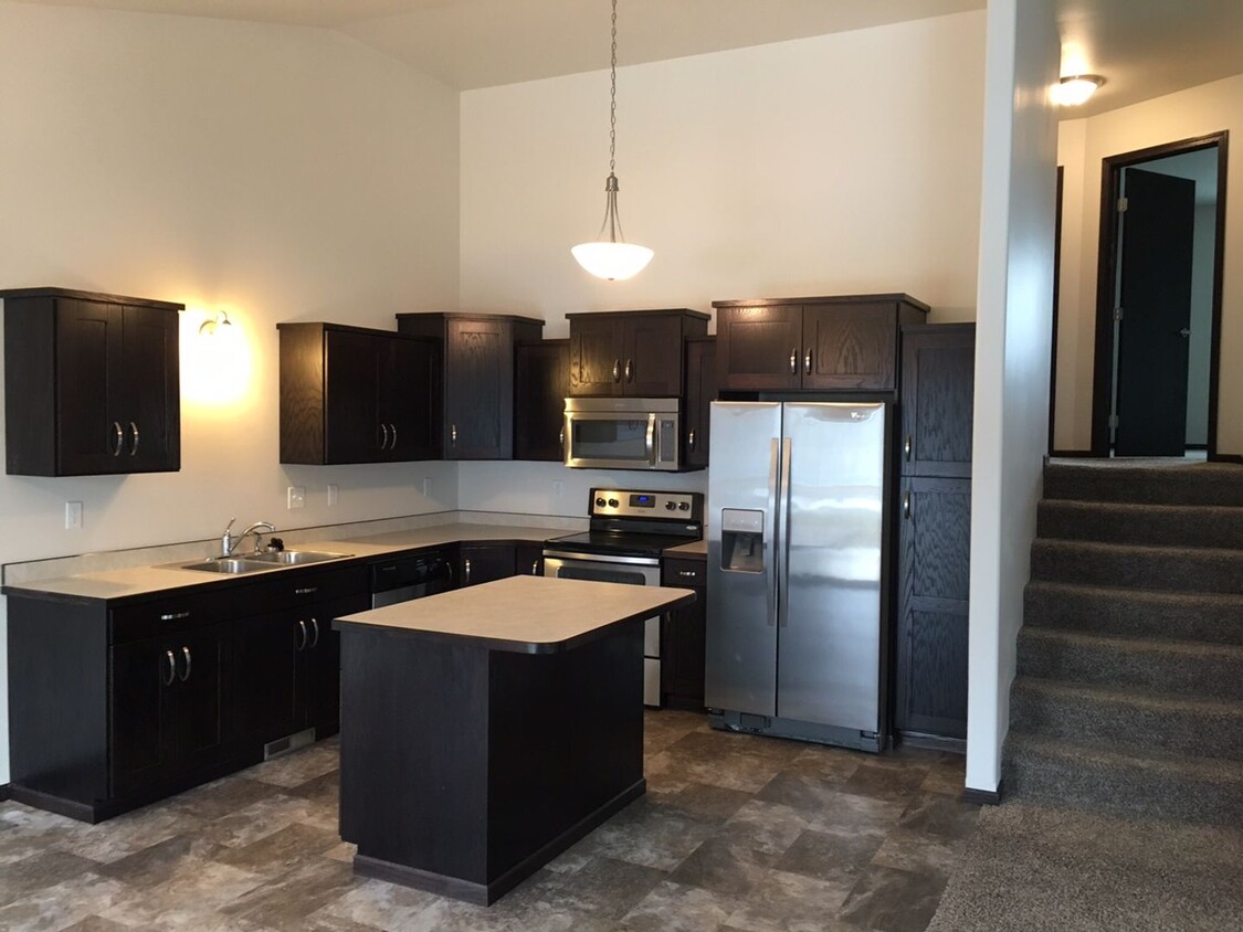 Foto principal - 1324 4th St NW