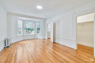Building Photo - 560 O'Farrell St