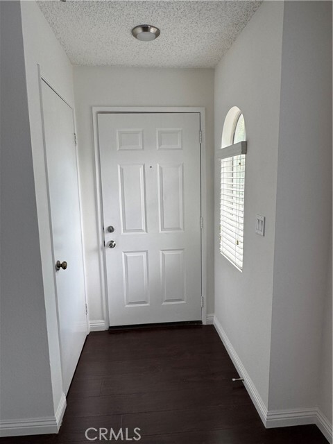 Building Photo - 100 S Chapel Ave