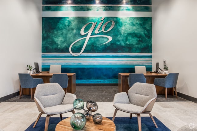 Interior Photo - GIO