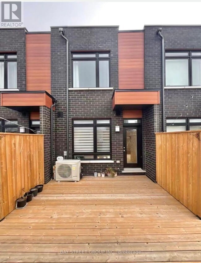 Building Photo - 370 G Red Maple Rd