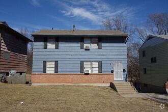 Building Photo - 3018-3020 E 61st St