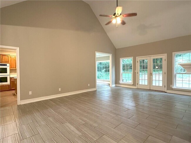 Foto del edificio - 1015 Allenbrook Ln