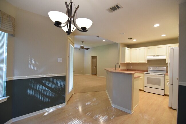 Building Photo - 2113 Rawhide Trail