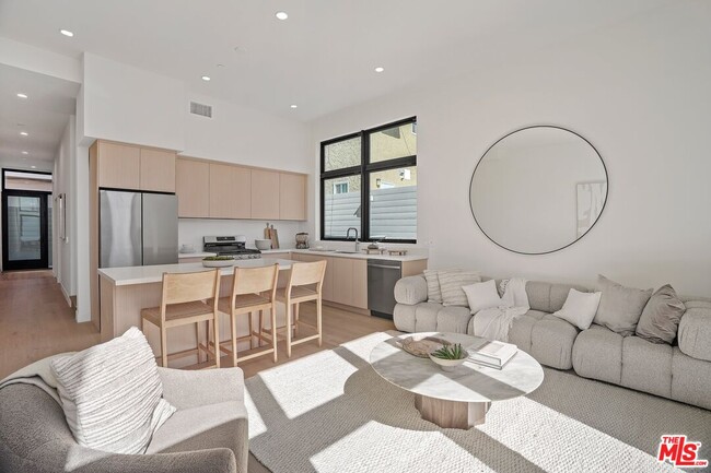 Foto del edificio - 3808 College Ave