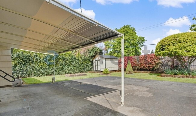 Foto del edificio - 7006 Tennessee Ln