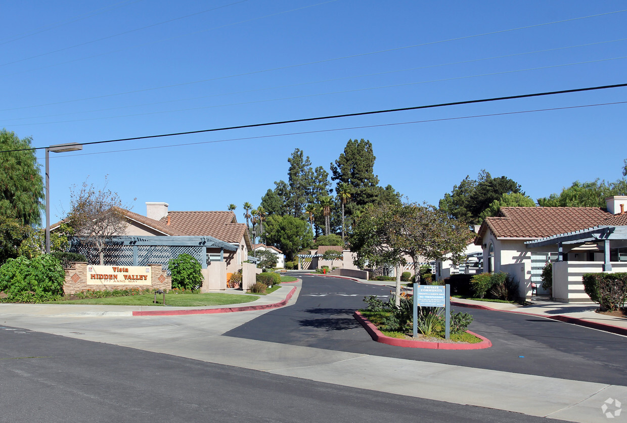 Primary Photo - Vista Hidden Valley