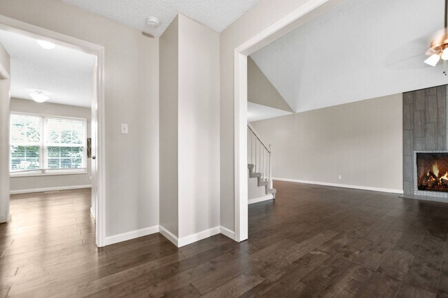 Foto del edificio - Pet Friendly Three Bedroom!