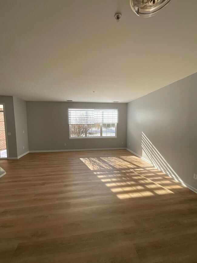 Foto del edificio - 29033 Whitby Dr