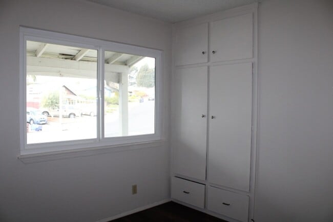Building Photo - PENDING 2733 Sargent Ave, San Pablo, CA 94806