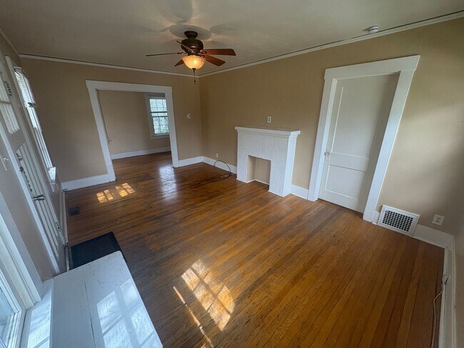 Foto del edificio - 1 Bedroom, 1 Bathroom Home Near the Historic District
