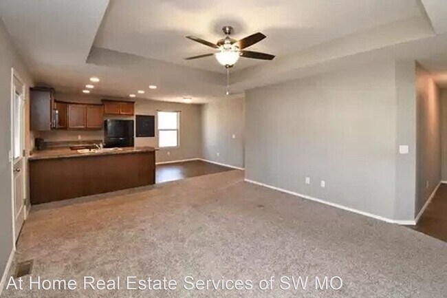 Foto del edificio - 3 br, 2 bath House - 1375 Marseilles Ave