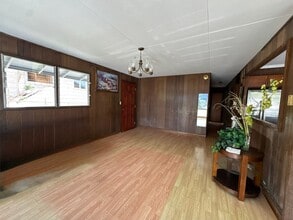 Building Photo - 1581 Pahulu St