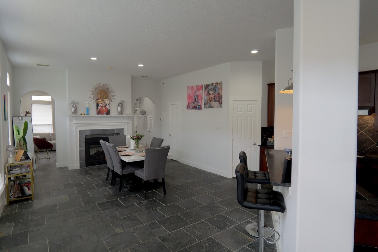 Building Photo - 4714 Cashel Glen Dr