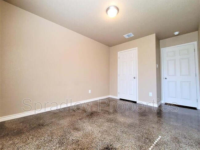 Foto del edificio - 1548 Brady Wy