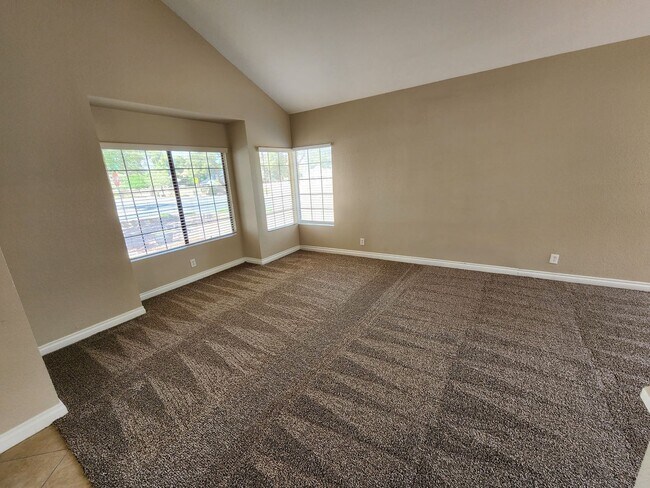 Building Photo - 6703 Dominion Ct