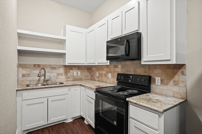 Building Photo - 2714 Morenci St