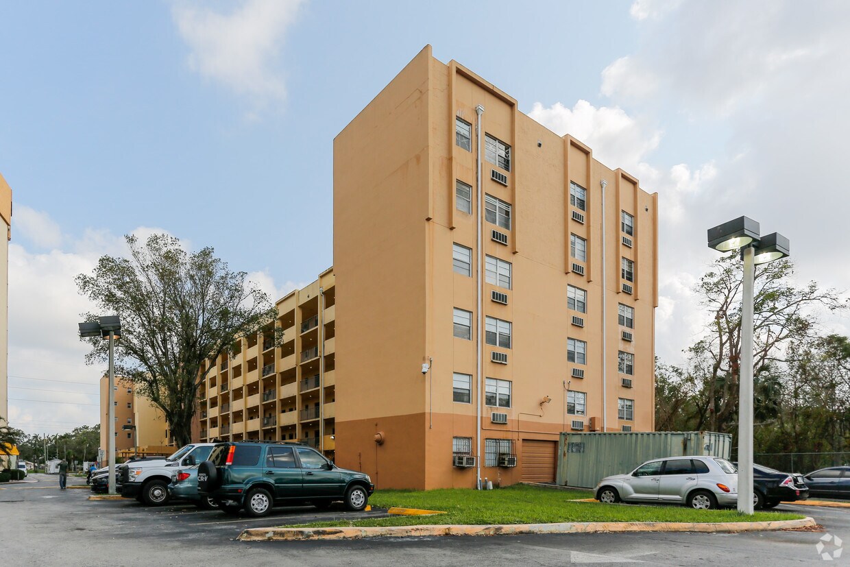 Foto principal - Region One - Palm Courts