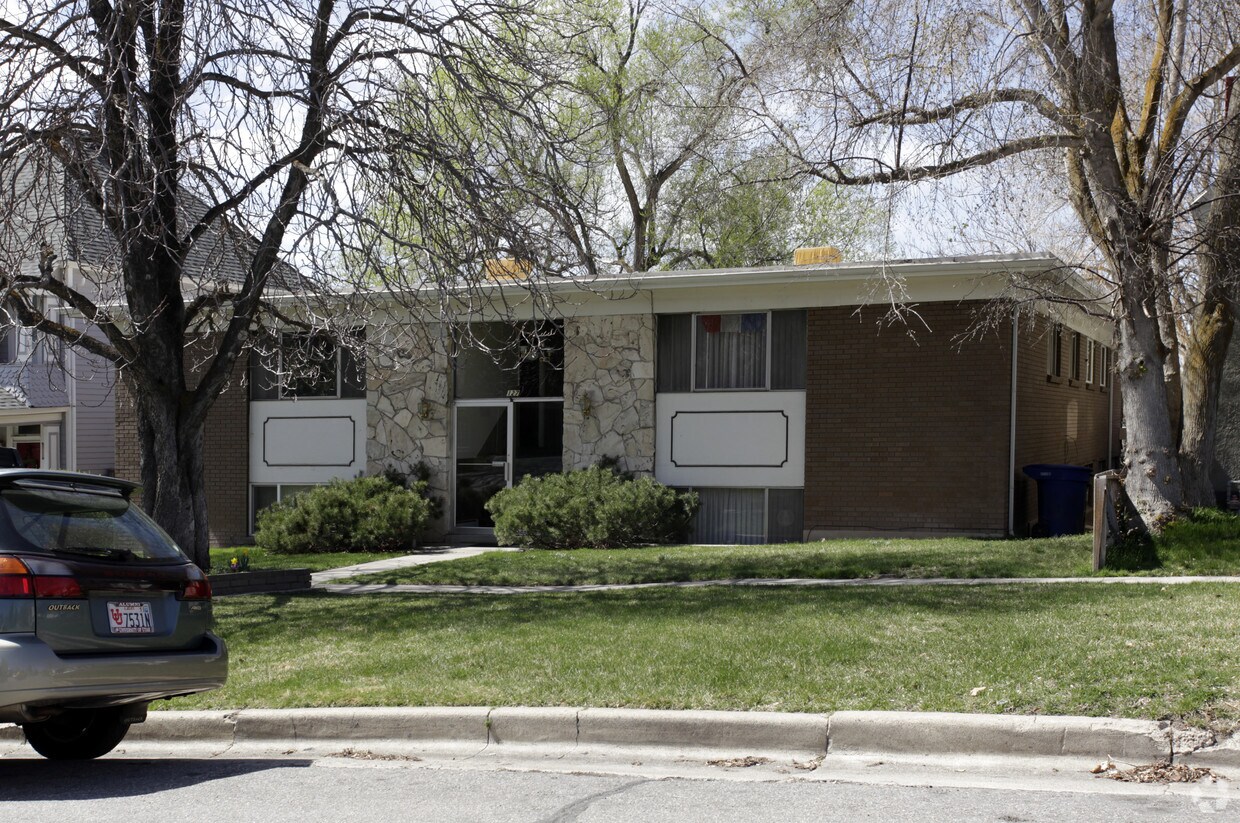 Foto del edificio - 127 N St