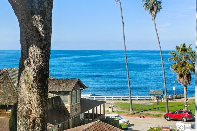 Foto del edificio - 1040 Coast Blvd S