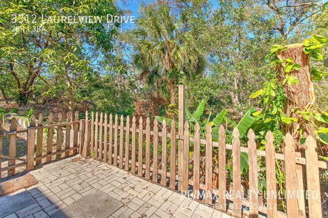 Building Photo - 3312 Laurel View Dr